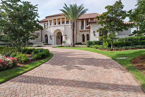 Best Driveway Paving Company  in Lemon Hill, CA